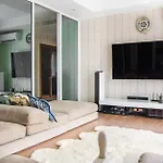 5 Bedrooms Villa In Laguna Village