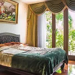 5 Bedrooms Villa In Laguna Village