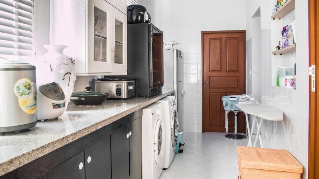 Villa 5 Bedrooms In Laguna Village Phuket