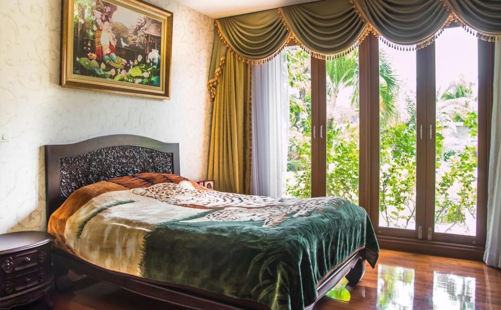 5 Bedrooms In Laguna Village Phuket
