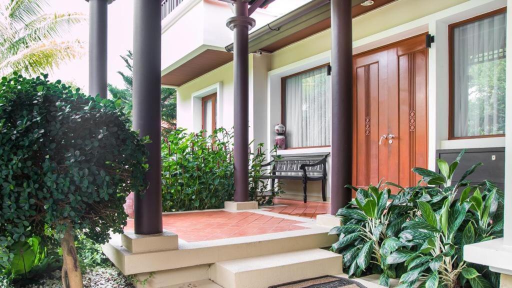 Villa 5 Bedrooms In Laguna Village Phuket